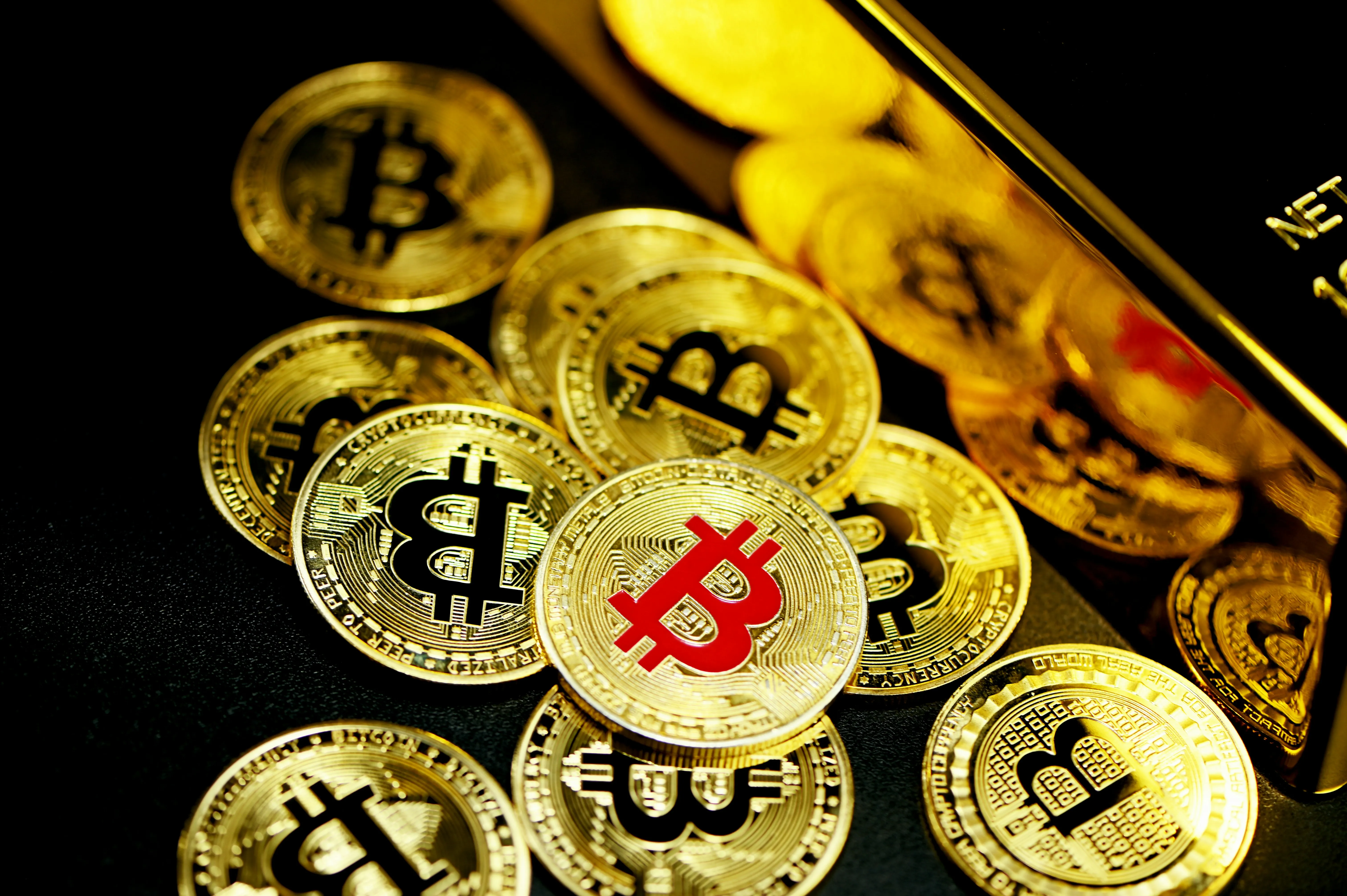 Sân vận động với khán giả cuồng nhiệt tạo lợi thế sân nhà